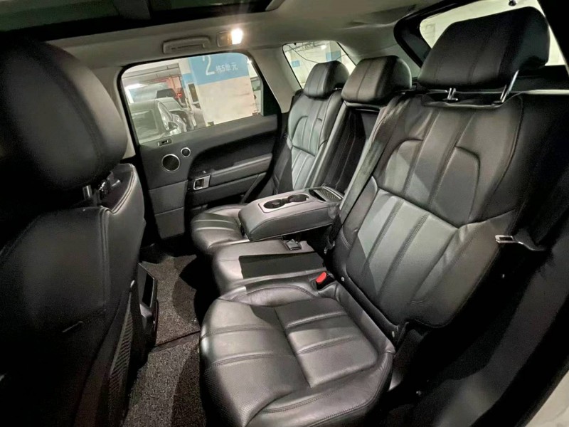 广州16年路虎揽胜运动7