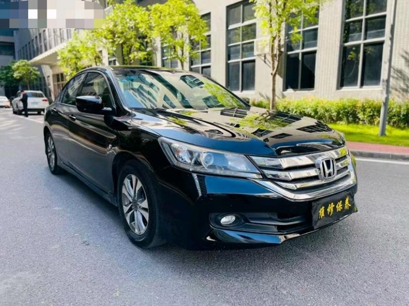 东莞14年本田雅阁2