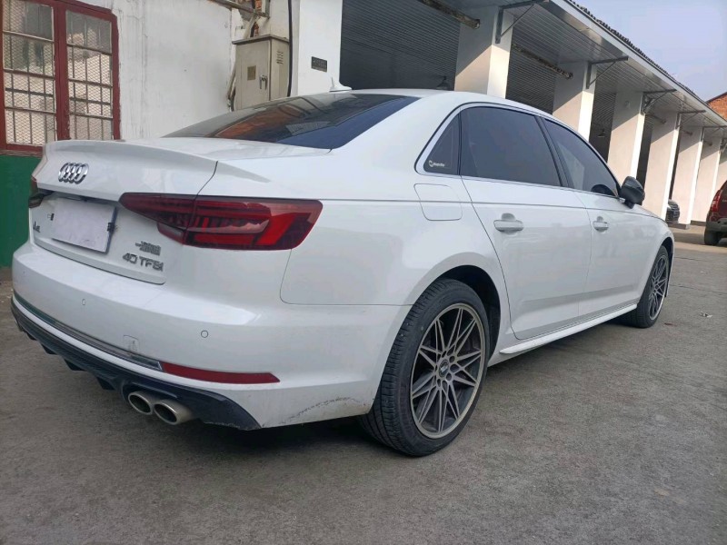 衡陽19年奧迪A4L9