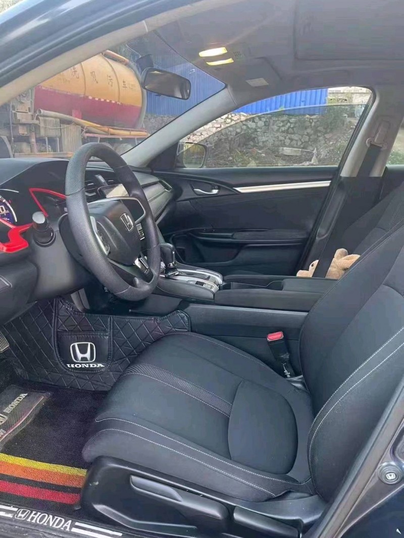 梧州17年本田思域4