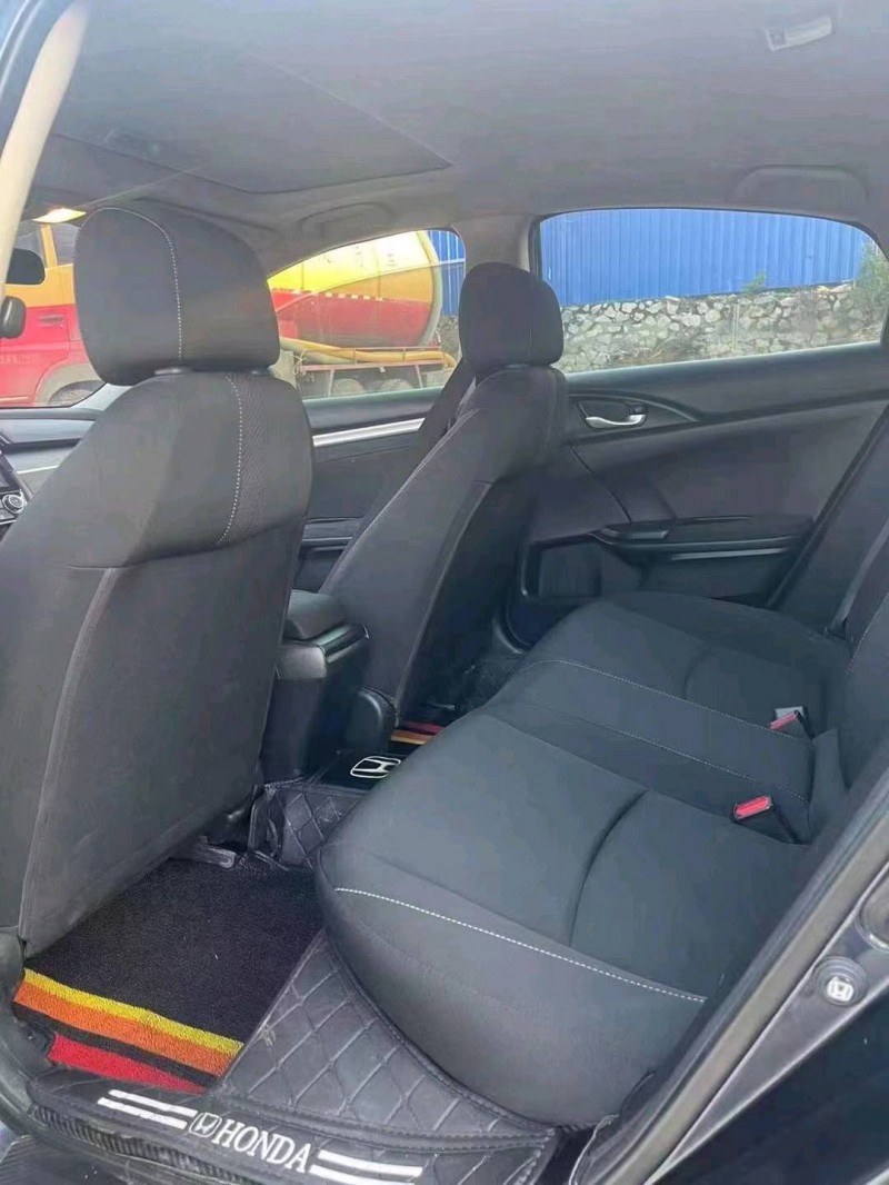 梧州17年本田思域6