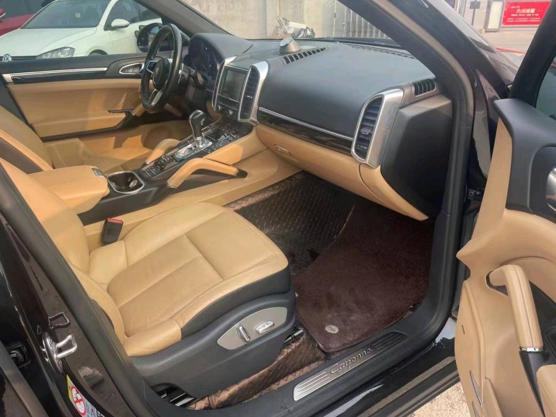 宜昌16年保时捷卡宴6