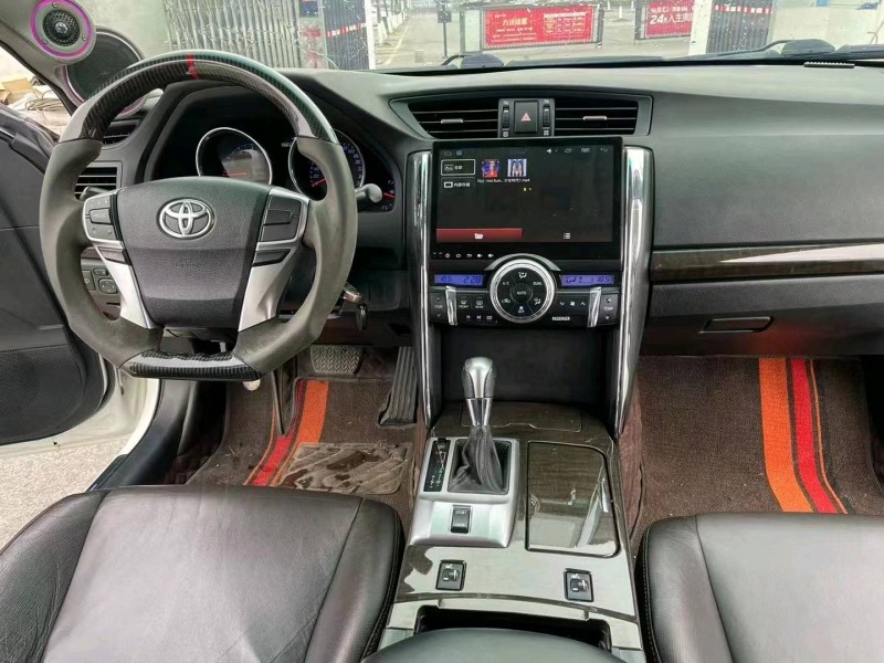 宜昌16年丰田锐志4