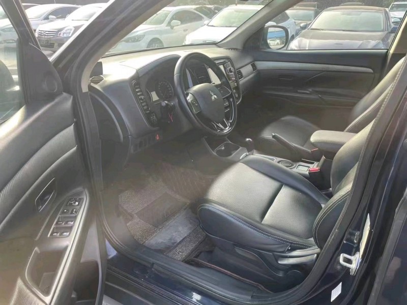 宜昌16年三菱欧蓝德4