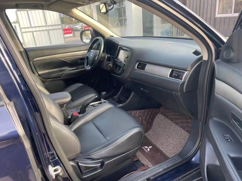 宜昌16年三菱欧蓝德7