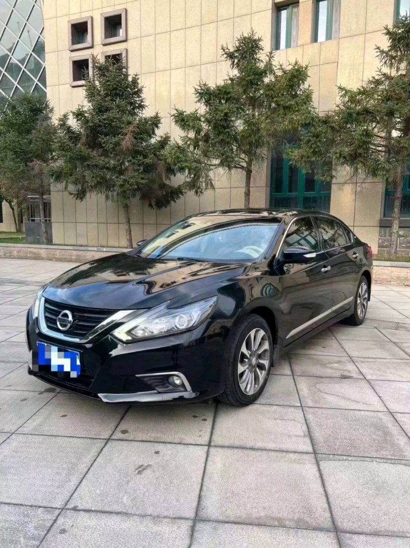 聊城18年日产天籁7