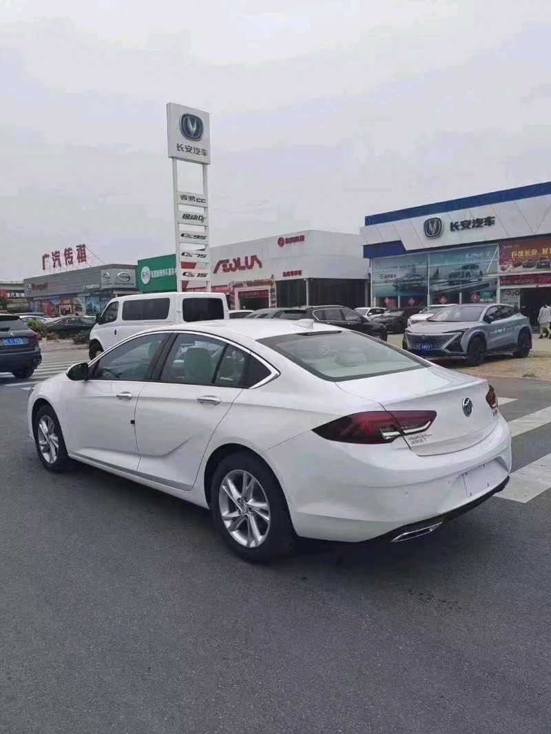 梧州22年别克君威2