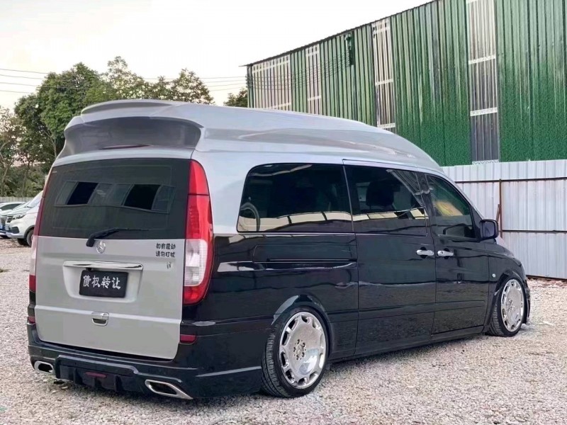 中山13年奔驰威霆6