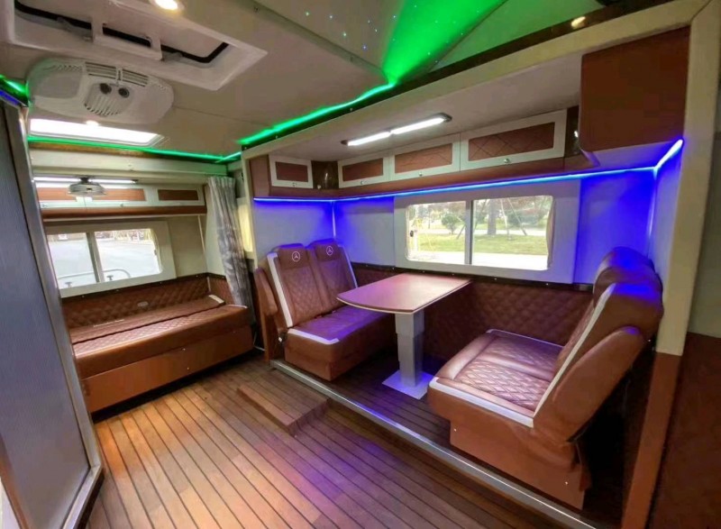 枣庄17年奔驰斯宾特4