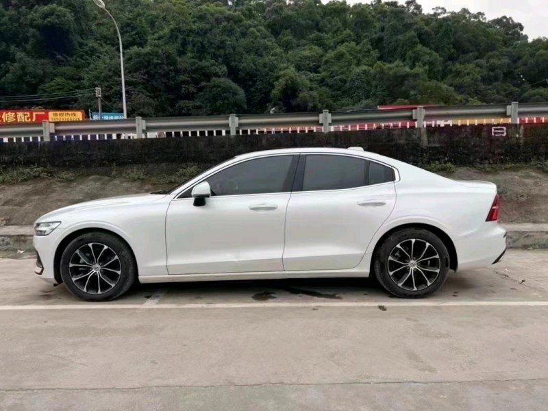 中山21年沃尔沃S903