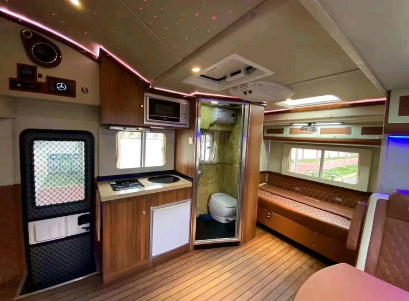 枣庄17年奔驰斯宾特7