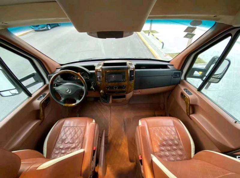 枣庄17年奔驰斯宾特9