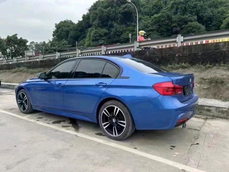 中山18年宝马3系4
