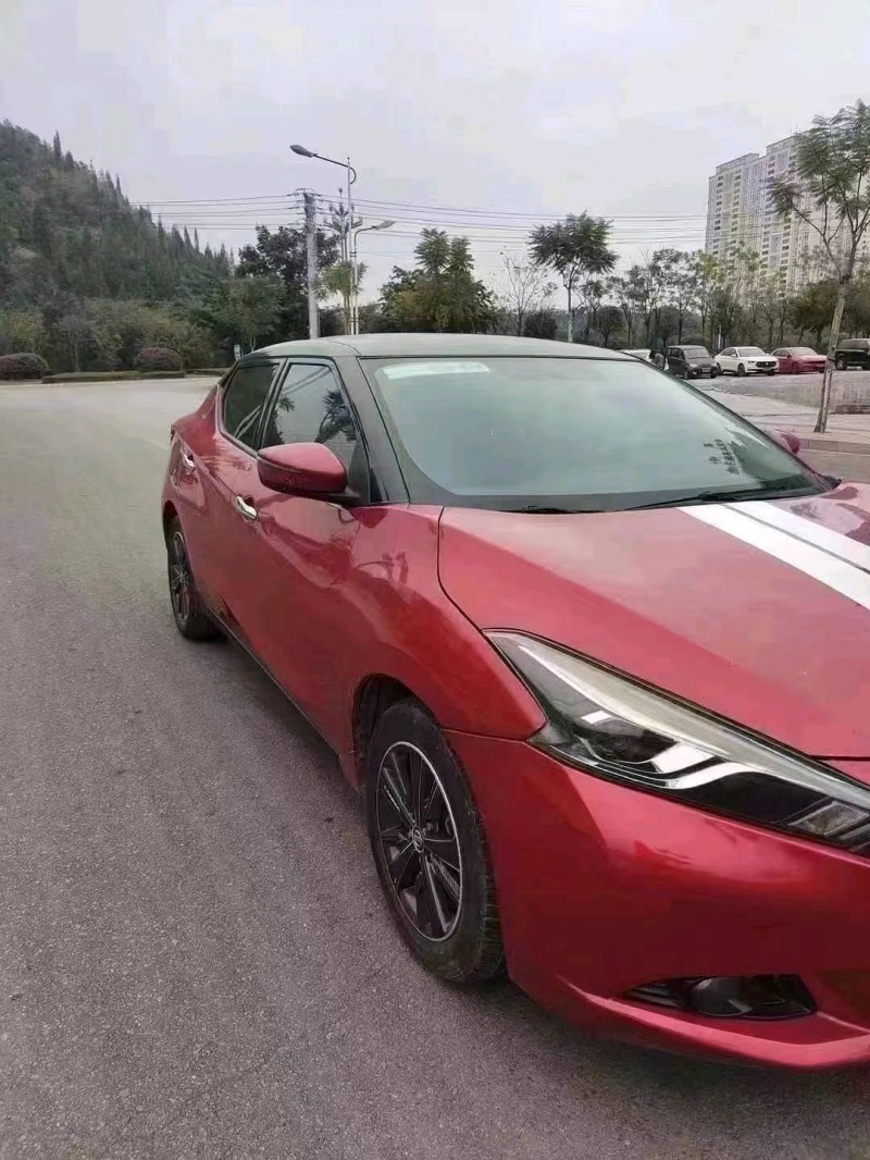 安顺16年日产蓝鸟3