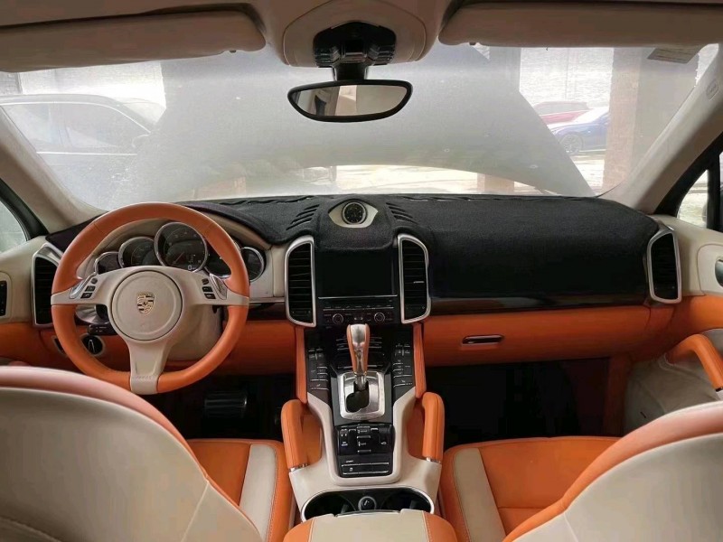 安顺14年保时捷卡宴7