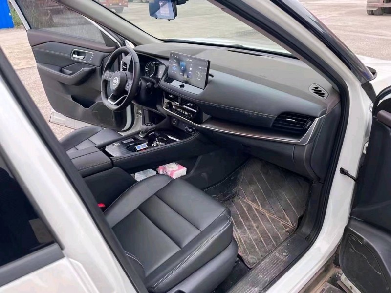 梧州21年日产奇骏5