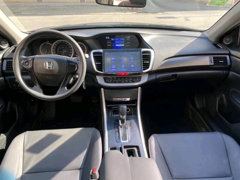 邯郸16年本田雅阁5