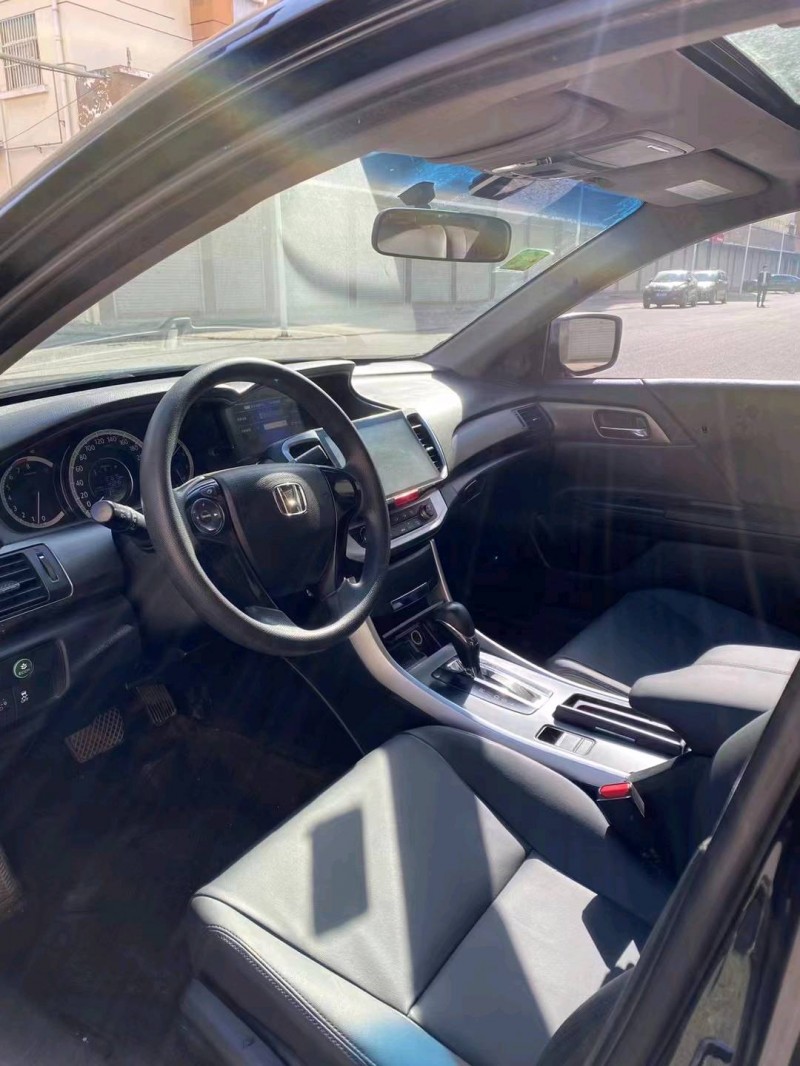 邯郸16年本田雅阁8