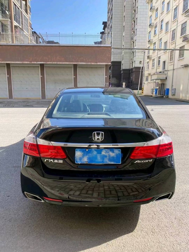 邯郸16年本田雅阁9