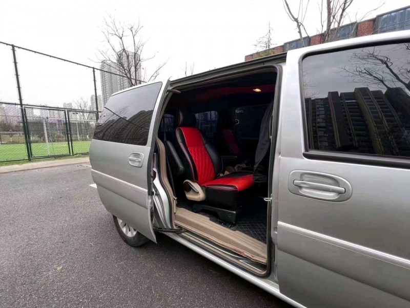 青岛15年别克GL86