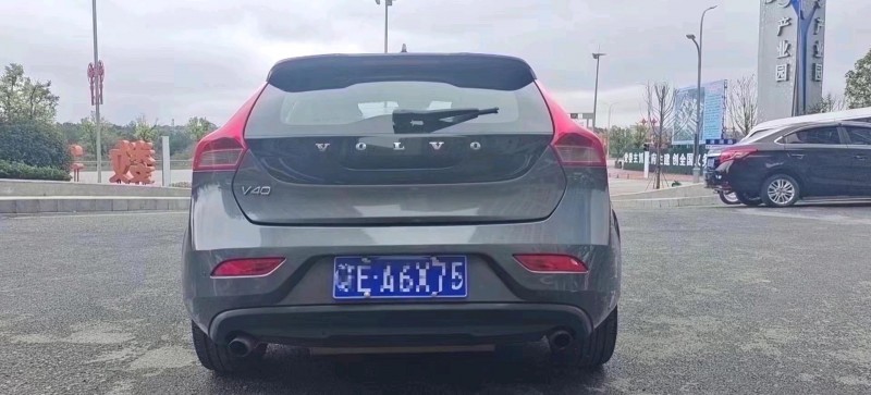 宜春13年沃尔沃V406