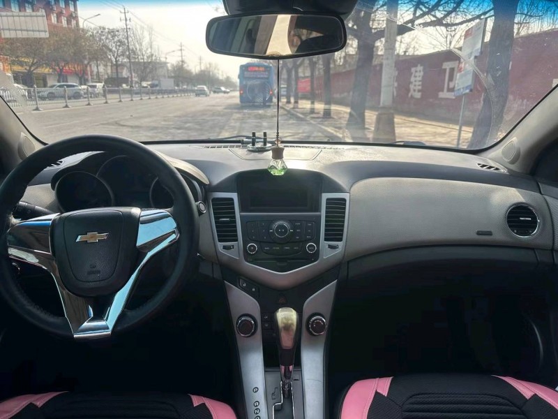 北京09年雪佛兰科鲁兹6