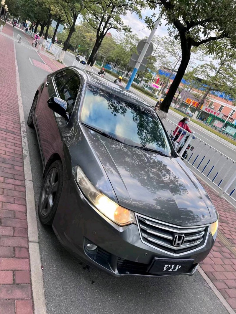 广州10年本田思铂睿2