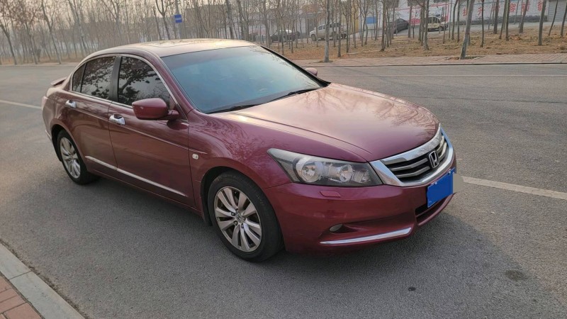 聊城13年本田雅阁7