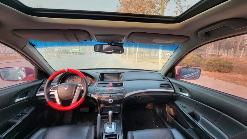 聊城13年本田雅阁6