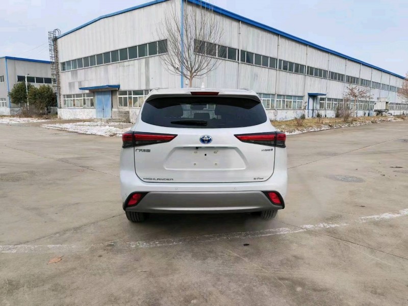 济南23年丰田汉兰达9