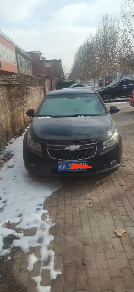 武汉11年雪佛兰科鲁兹1