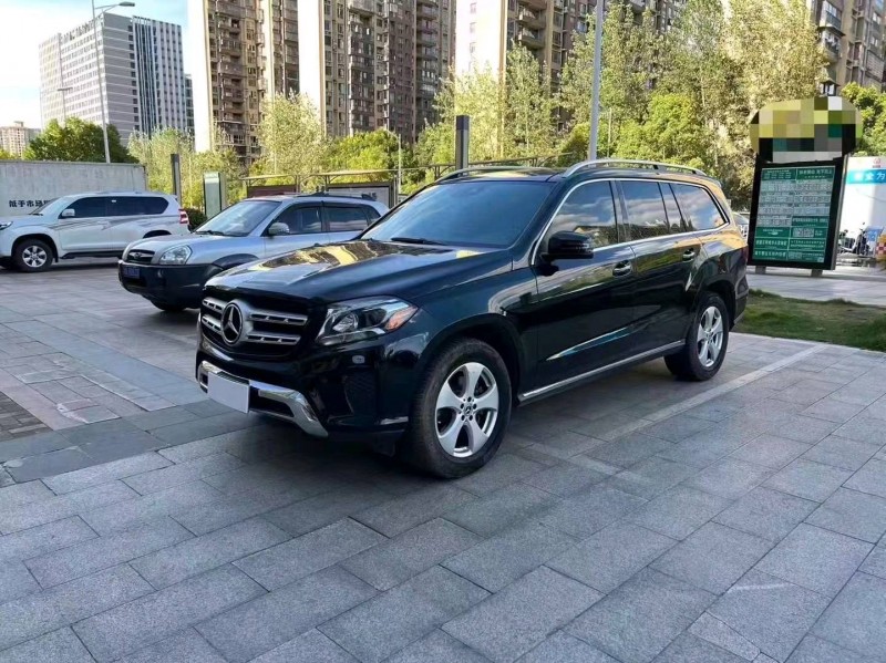 广州17年奔驰GLS8