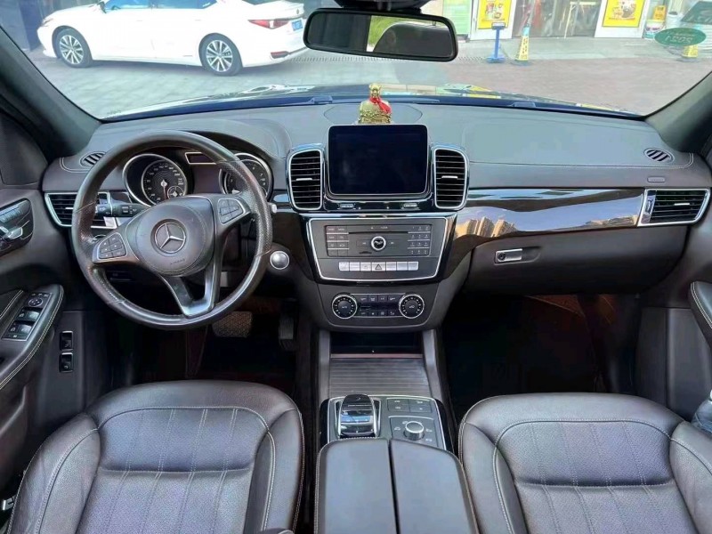 广州17年奔驰GLS4