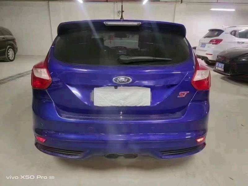 安顺14年福特福克斯2