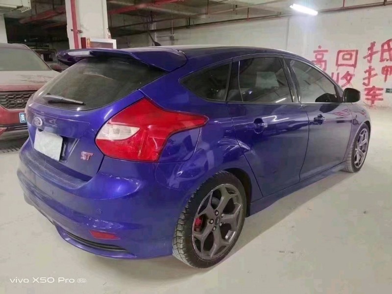 安顺14年福特福克斯5