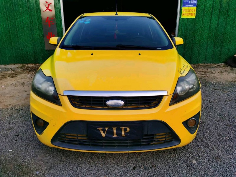 石家庄13年福特福克斯1
