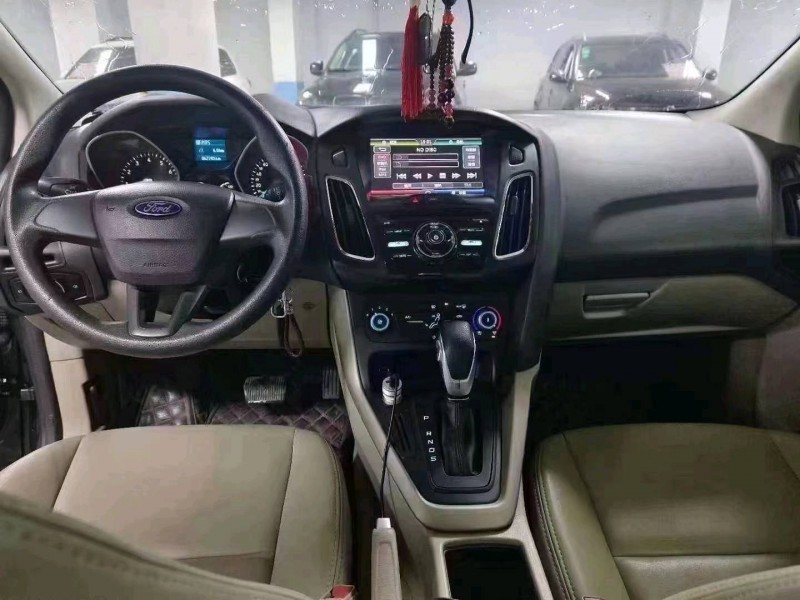 安顺15年福特福克斯4