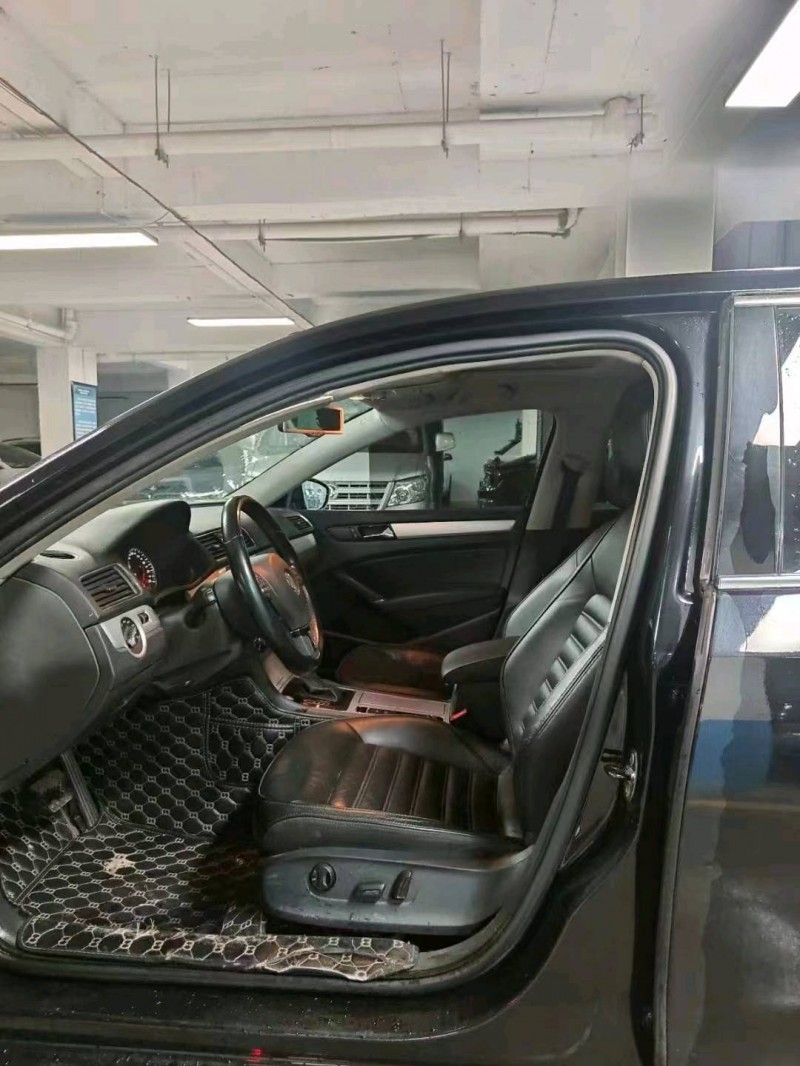 安顺14年大众帕萨特4