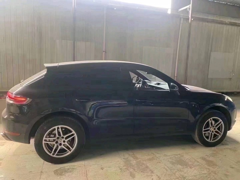 安顺20年保时捷Macan7