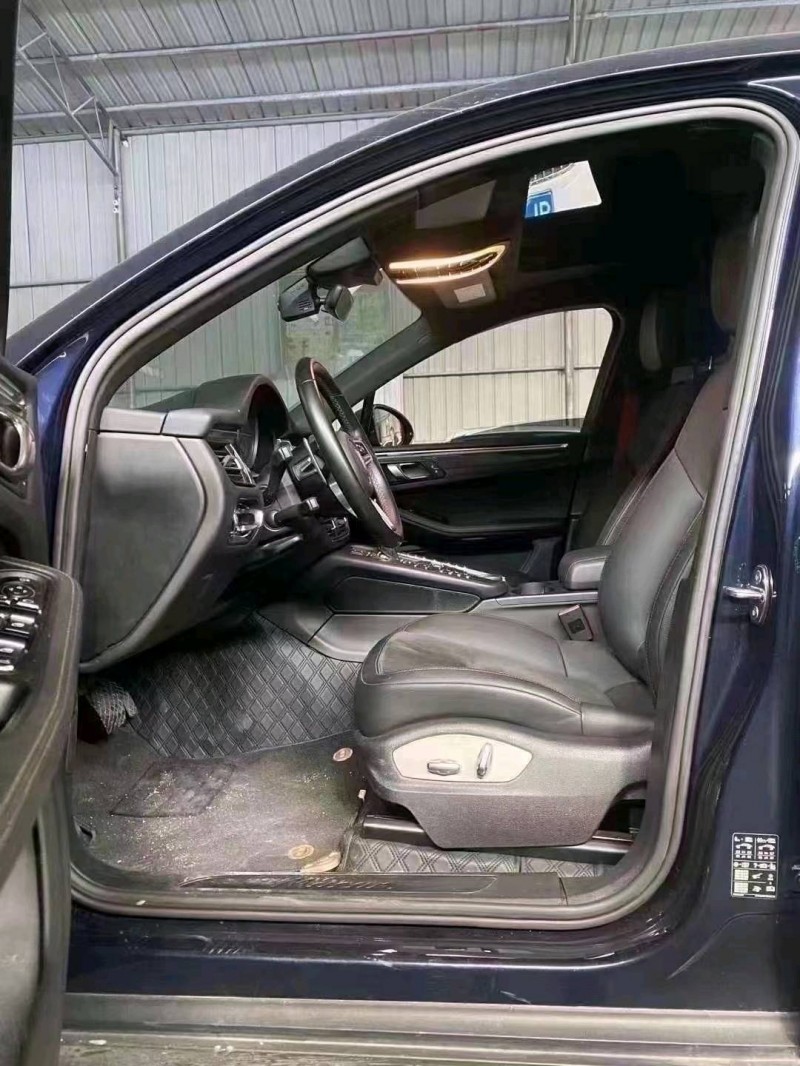 安顺20年保时捷Macan3