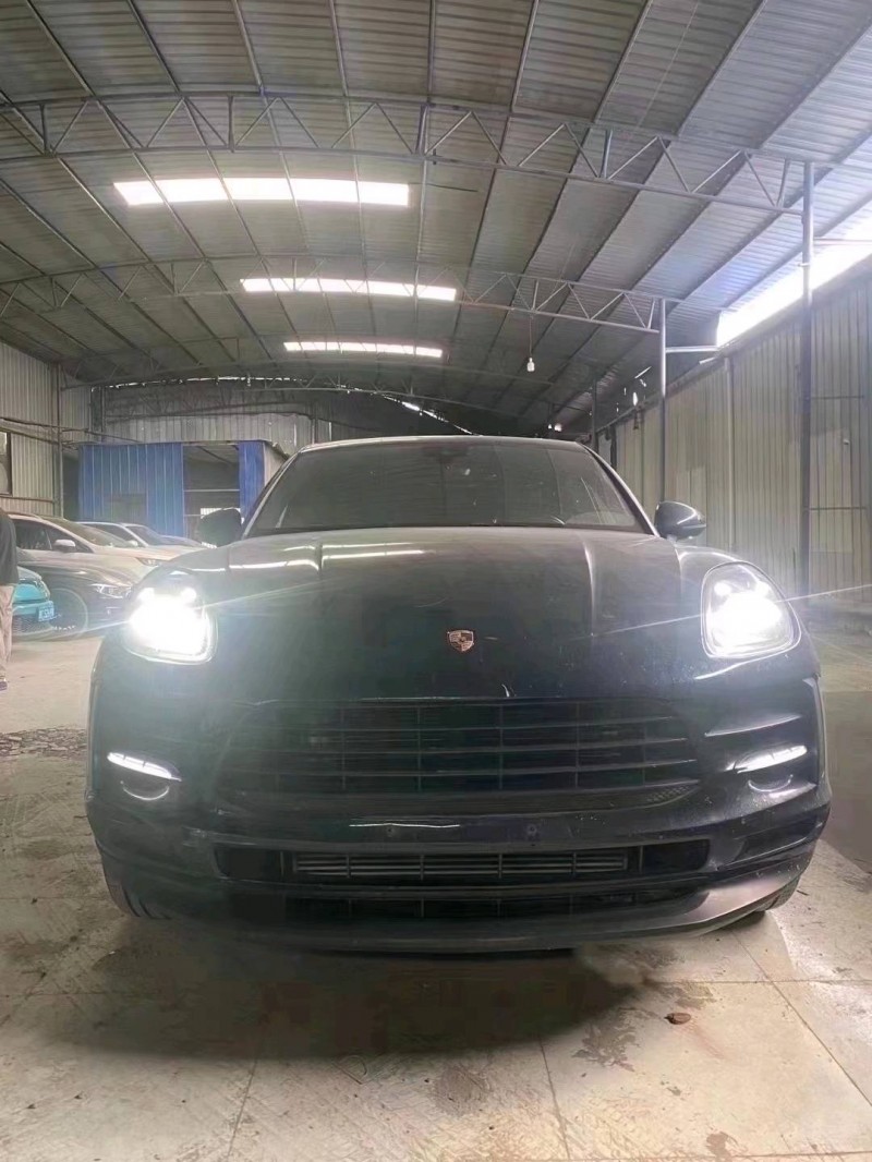 安顺20年保时捷Macan9