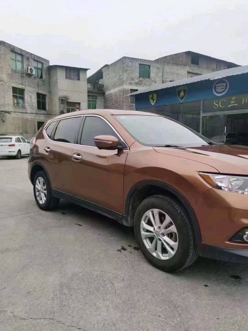 安顺16年日产奇骏6