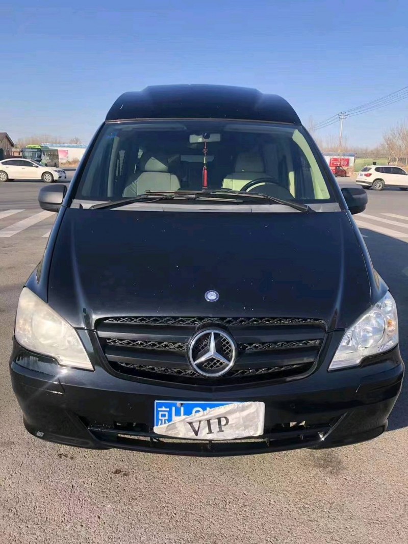 北京14年奔驰唯雅诺1