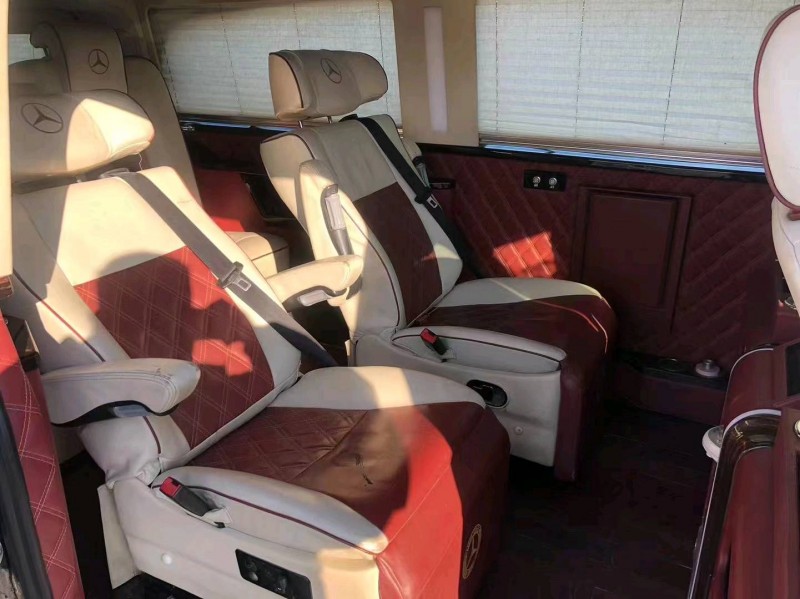 北京14年奔驰唯雅诺5