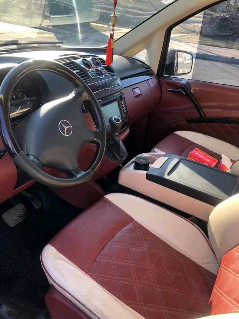 北京14年奔驰唯雅诺7