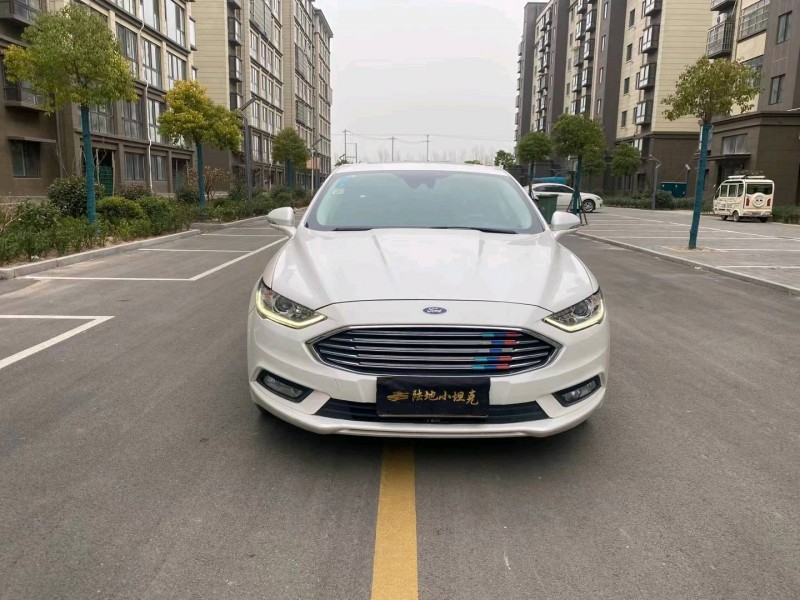徐州17年福特蒙迪欧1