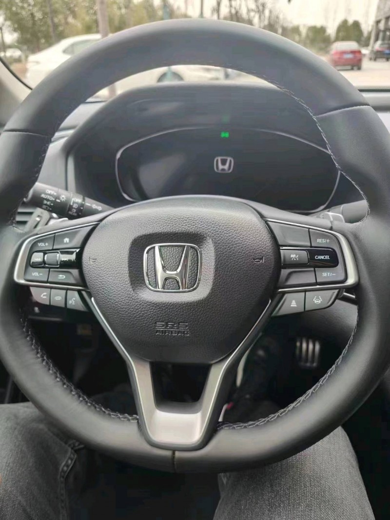 宜昌22年本田雅阁6