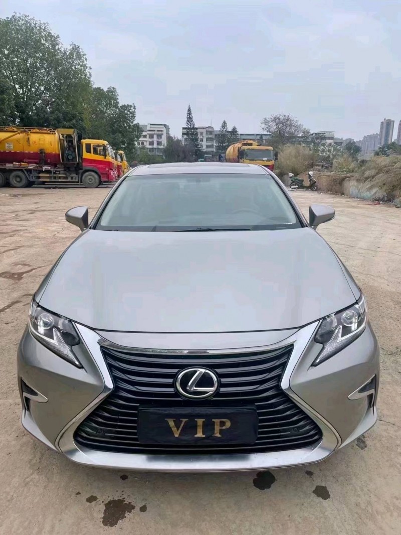 邯郸17年雷克萨斯ES1