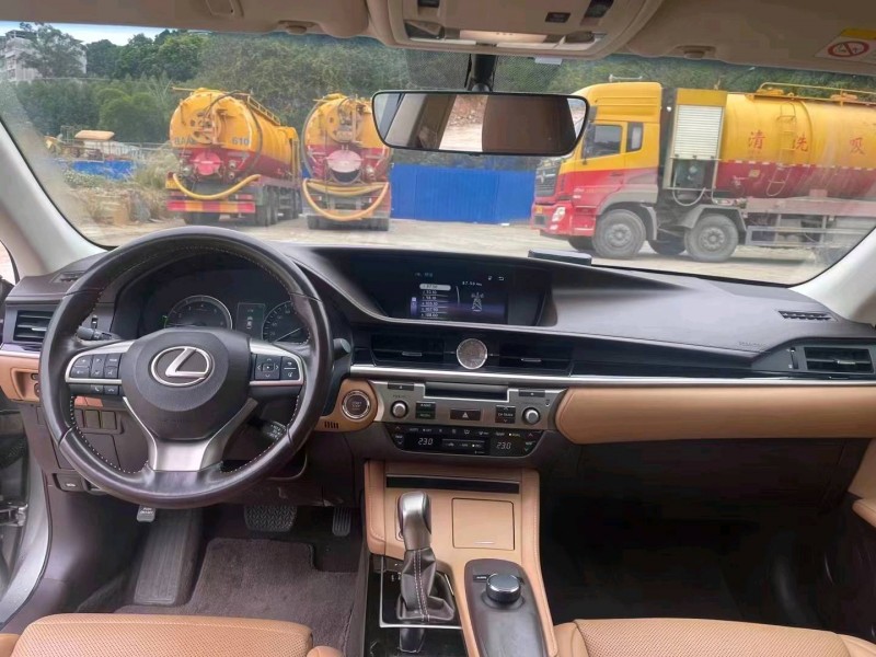 邯郸17年雷克萨斯ES4