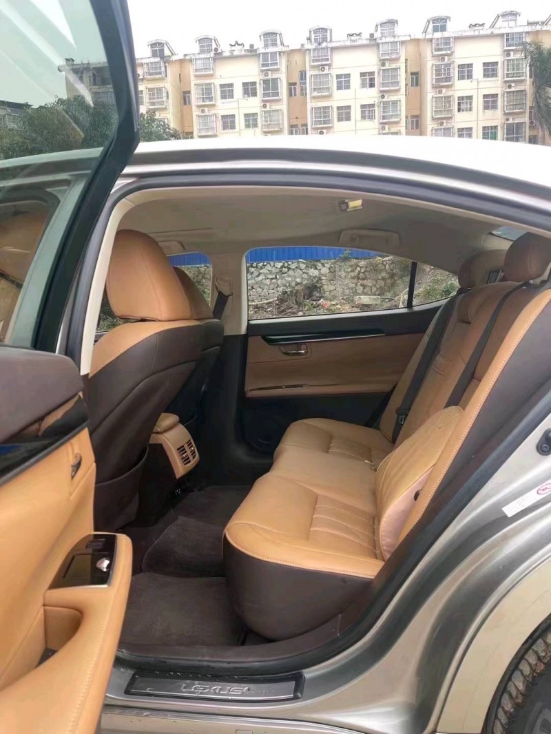 邯郸17年雷克萨斯ES7